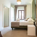 Flat 285 La Rome