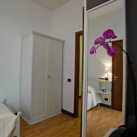 Flat 285 La 4*
