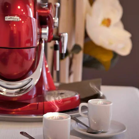 Πανσιόν Flat 285 La