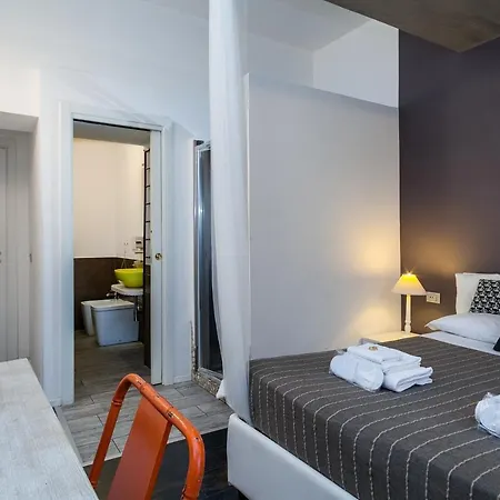 Flat 285 La Ρώμη