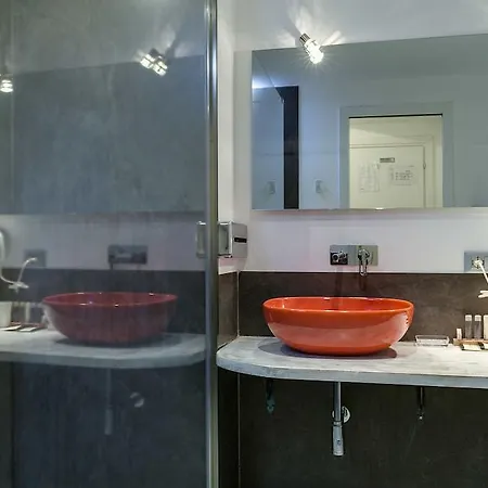 Flat 285 La Roma